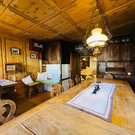 Chasa Engadina Apartment Sent