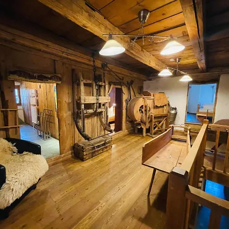Chasa Engadina Apartment Sent