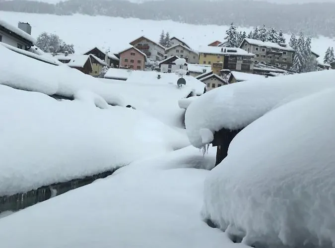 Chasa Engadina شقة